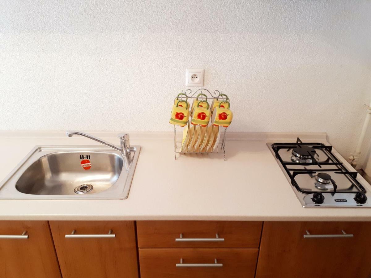 Brezno - 2 Izbovy Apartman ภายนอก รูปภาพ