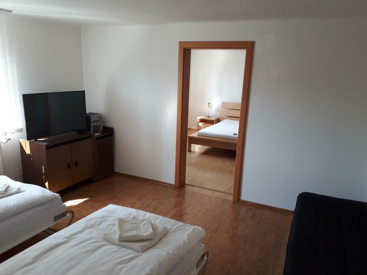Brezno - 2 Izbovy Apartman ภายนอก รูปภาพ